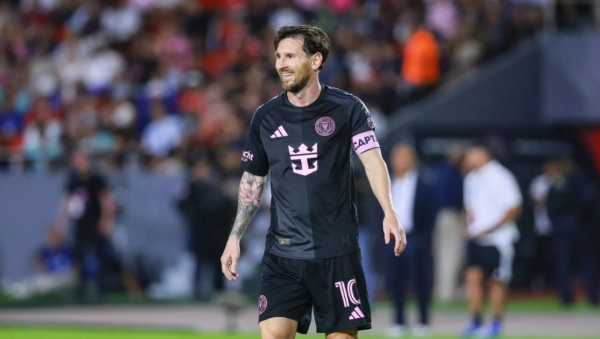 Messi-smiles-brightly-in-MLS-game-at-stadium