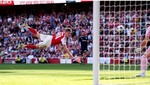 Jokeres-headed-in-his-first-goal-for-Arsenal-against-Athletic-Club-at-Emirates-Stadium