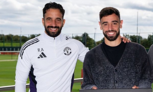 bruno-fernandes-ruben-amorim-training-manchester-united